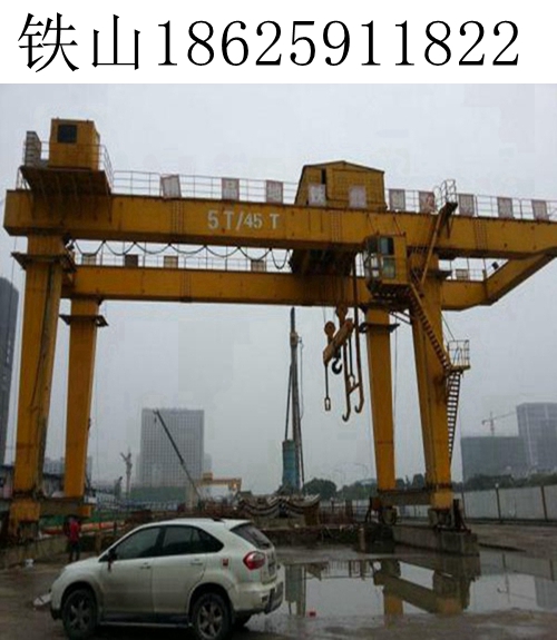 45+5T地铁起重机